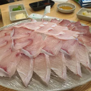 어사출또 사진