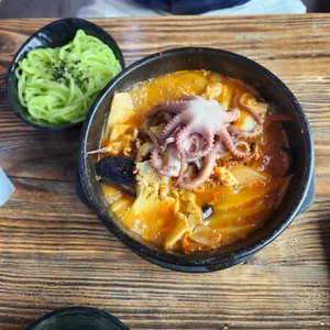 윤원뚝배기짬뽕 사진