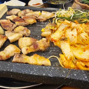 정왕돼지집본점 사진