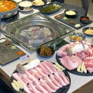 상구네돼지구이 사진