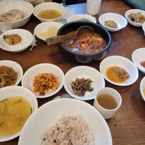 솔나무길 된장예술 사진