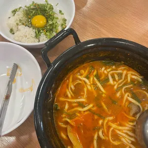 등촌샤브칼국수 사진