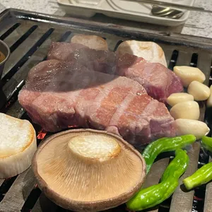 고기를품다 사진