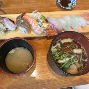 스시산 사진