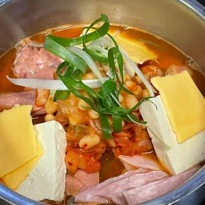 땅스부대찌개 사진