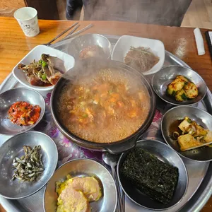 하남꽃게장백반 사진