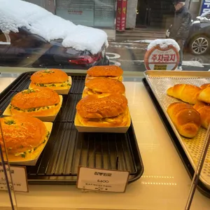 몽뻬르베이커리카페 사진