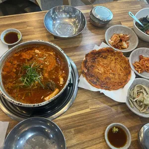 곰선생동태씨 대표 사진