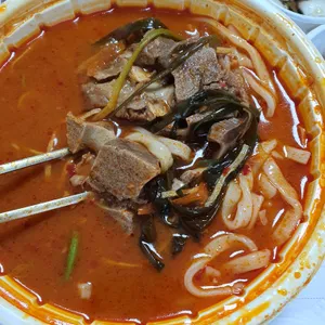 삼삼뼈국 사진