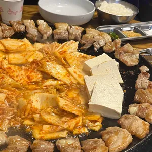 무쇠김치삼겹 사진