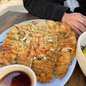 일출보리밥 사진