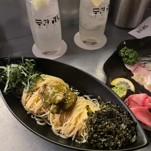 무한궤도 하이볼바 사진