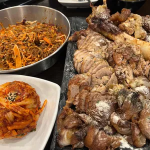 기와집보쌈 사진