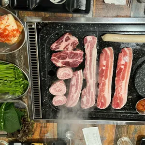 돼지꿀꺽 리뷰 사진