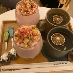 아쎄커 유쎄피 사진