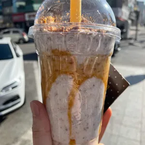 컴포즈커피 사진