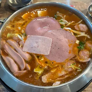 9라파 부대찌개 사진
