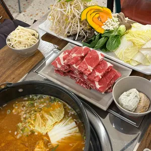 꽈리칼국수 사진