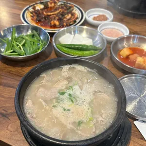 팔복집 사진