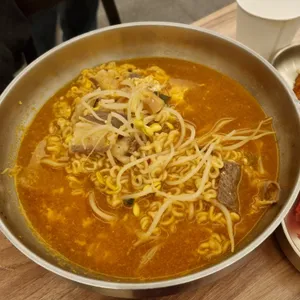 뭉티기집 사진