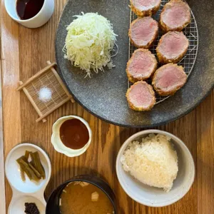 오사카멘치 달동 사진
