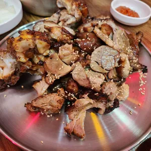 고가네족발 사진