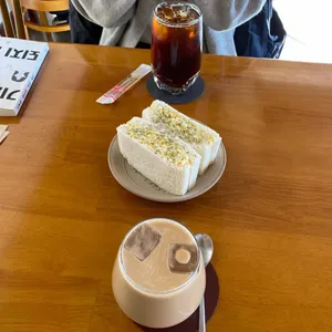 책상 사진