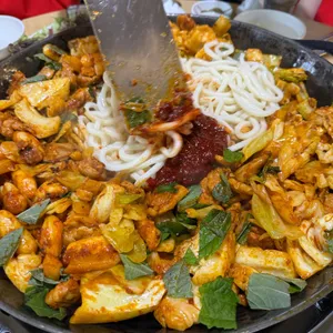 신미경 정통춘천닭갈비 사진