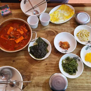 엄마네 돼지찌개 리뷰 사진