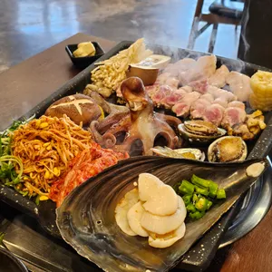 흑돼지해물삼합 리뷰 사진