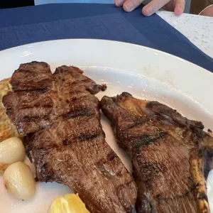 라한셀렉트 경주 더플레이트 리뷰 사진