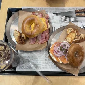 웨인스베이글스 리뷰 사진