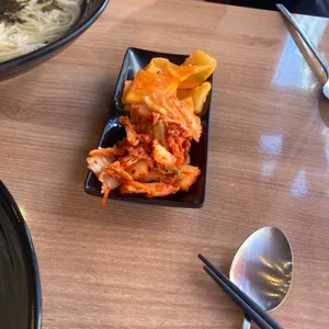 국수잘마는남자 사진
