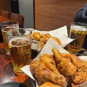 교촌치킨 사진