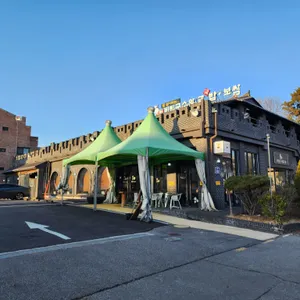 장비빔국수와 굴국밥 보쌈 리뷰 사진