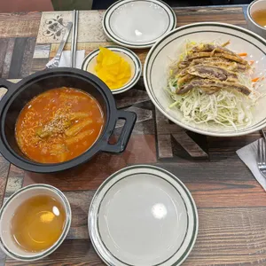 런던테이블 사진