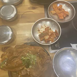 뼈대있는집 감자탕 사진