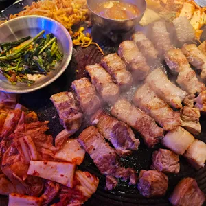동두천솥뚜껑삼겹살 리뷰 사진