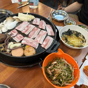 권반장구이앤샤브샤브 사진