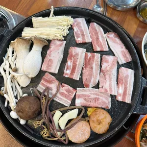 권반장구이앤샤브샤브 사진