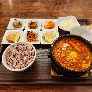 정찬 사진