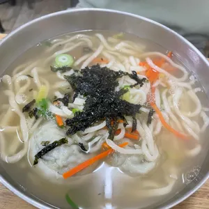 웅이네손칼국수 사진