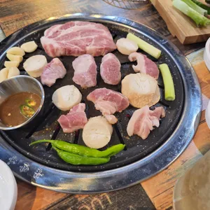 배봉도야지 사진
