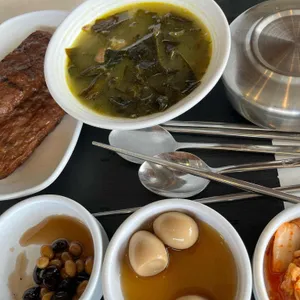 육해밥 사진