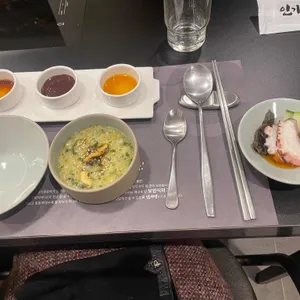 인기명 사진