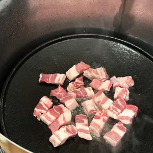 무쇠솥뚜껑삼겹살 사진