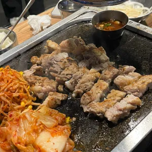 칼맞은삼겹살 사진