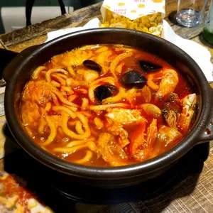 얼맥당 사진