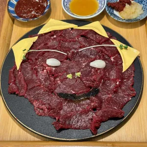 육사심 사진