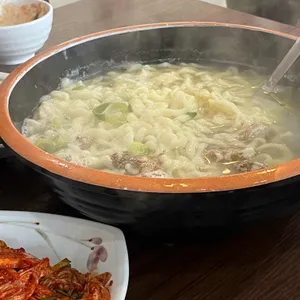 본향칼국수 사진